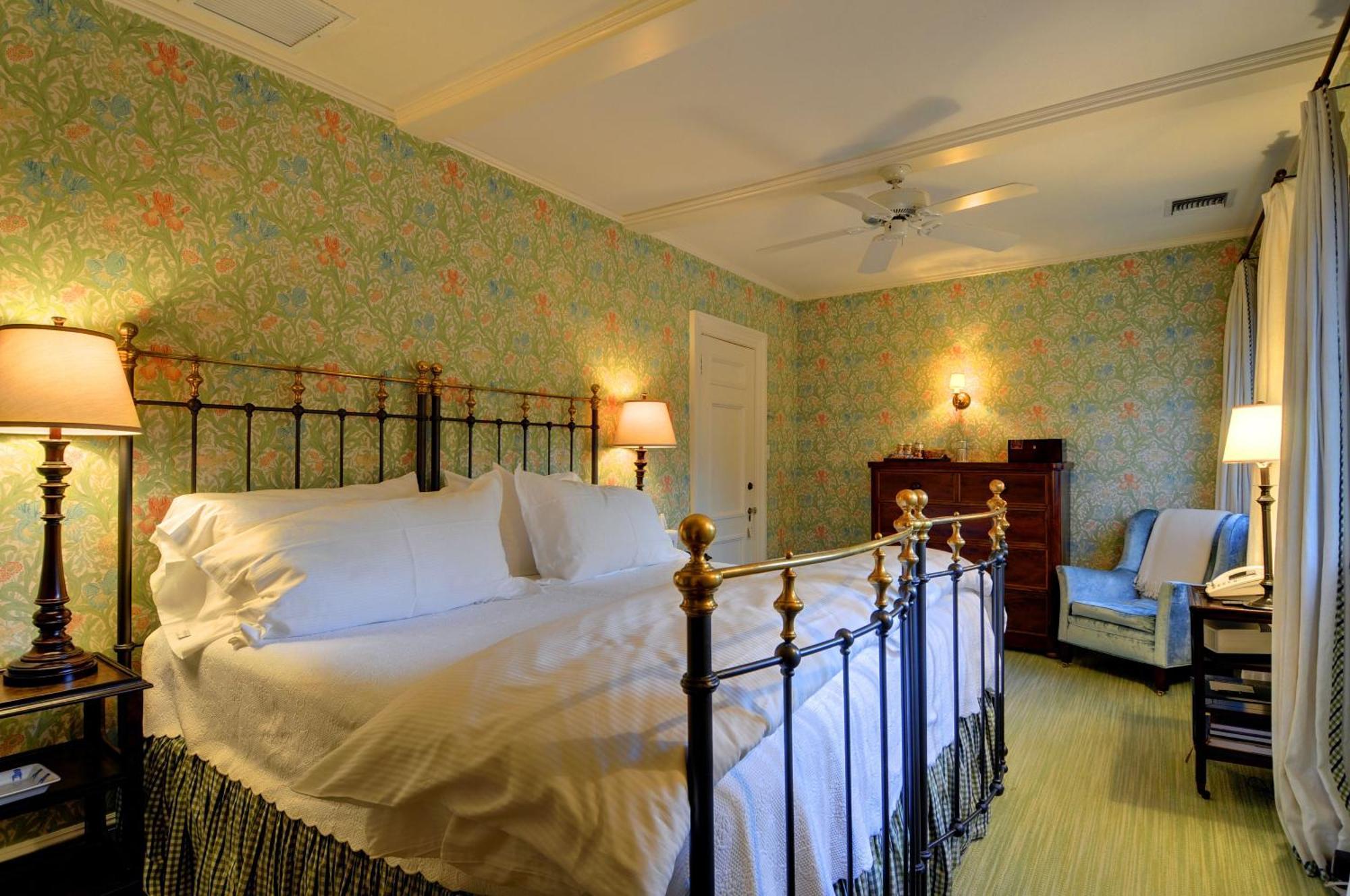 The Baker House 1650 Bed and Breakfast Ανατολικό Χάμπτον Δωμάτιο φωτογραφία